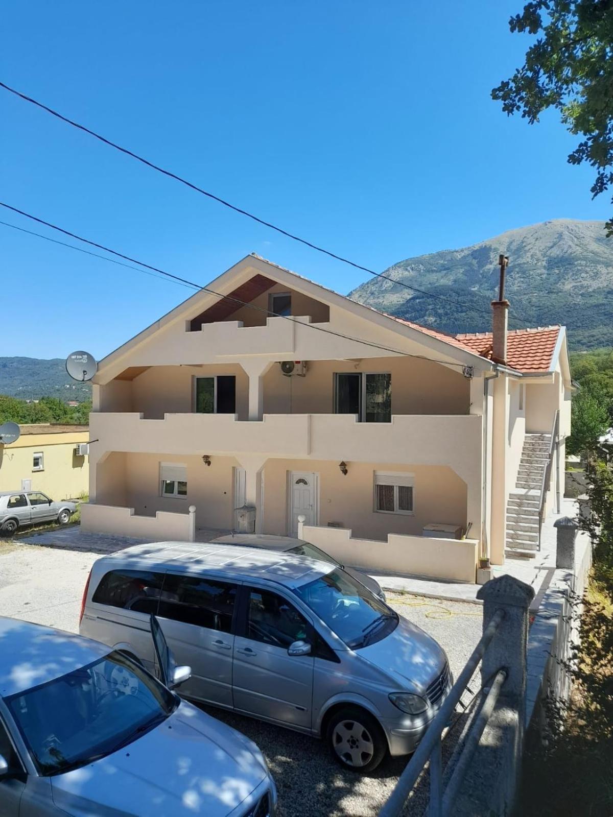 Apartment Gusani Radanovici